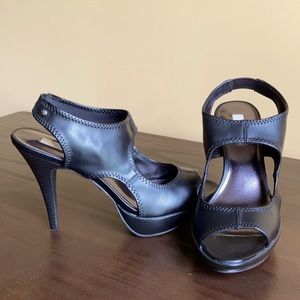 Vera Wang Adami shoes